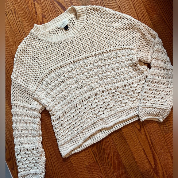 Universal Thread Chunky Sweater - Picture 3 of 3